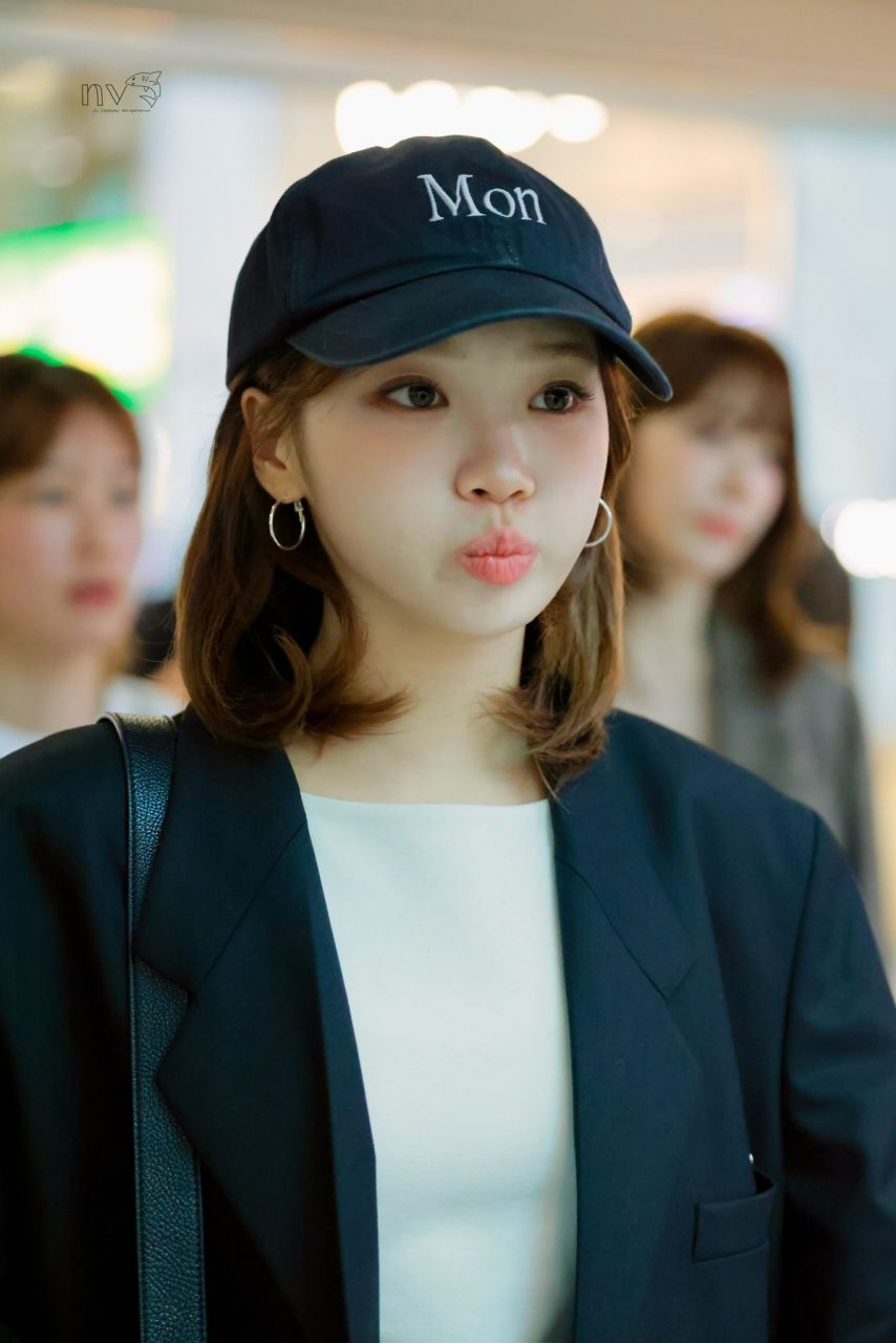 출국하는 르세라핌 김채원