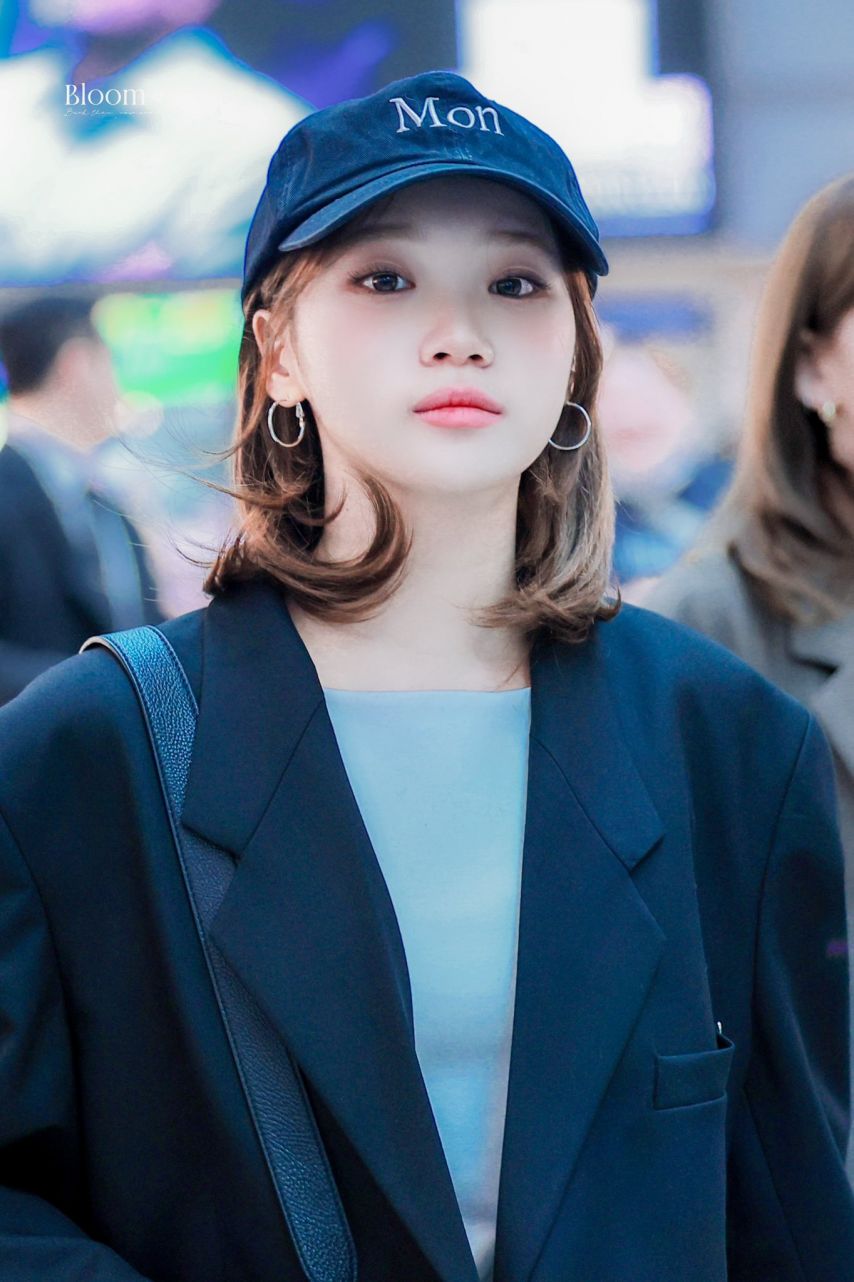 출국하는 르세라핌 김채원