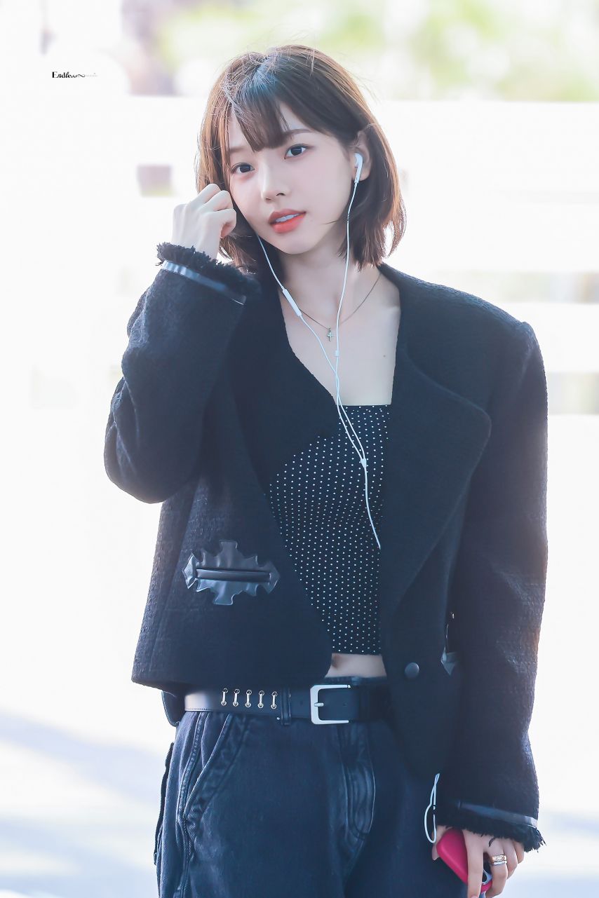 최근 에스파 카리나 공항 실물 직찍 미모