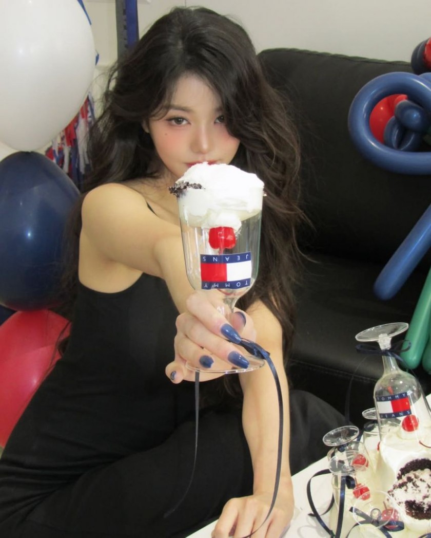 살 올라 섹시해진 동탄미시룩 입은 장원영 (아이브)