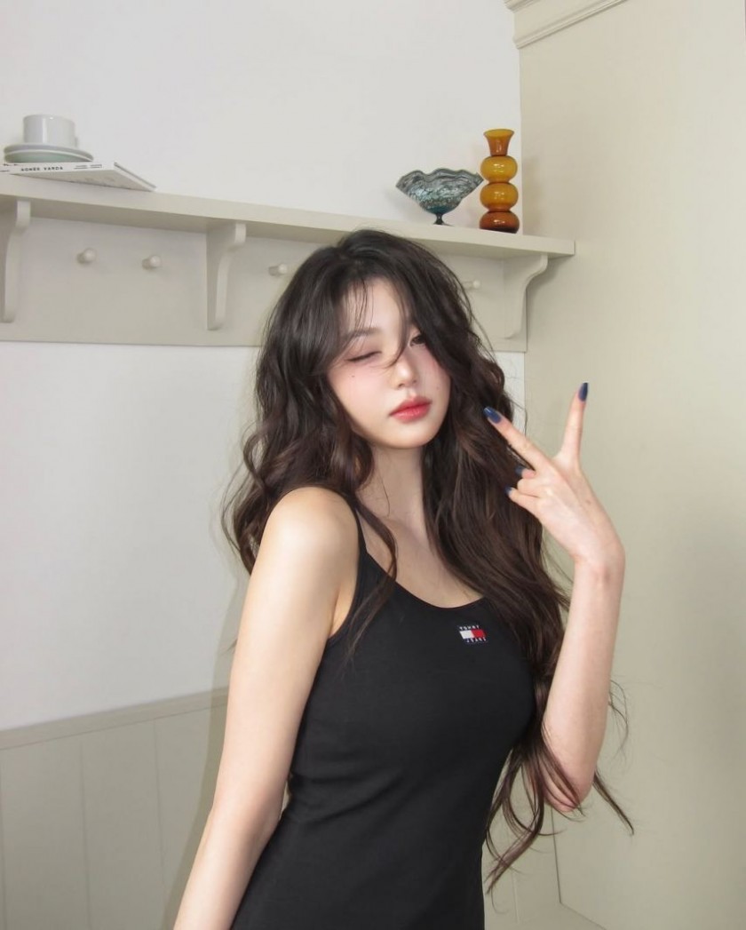살 올라 섹시해진 동탄미시룩 입은 장원영 (아이브)