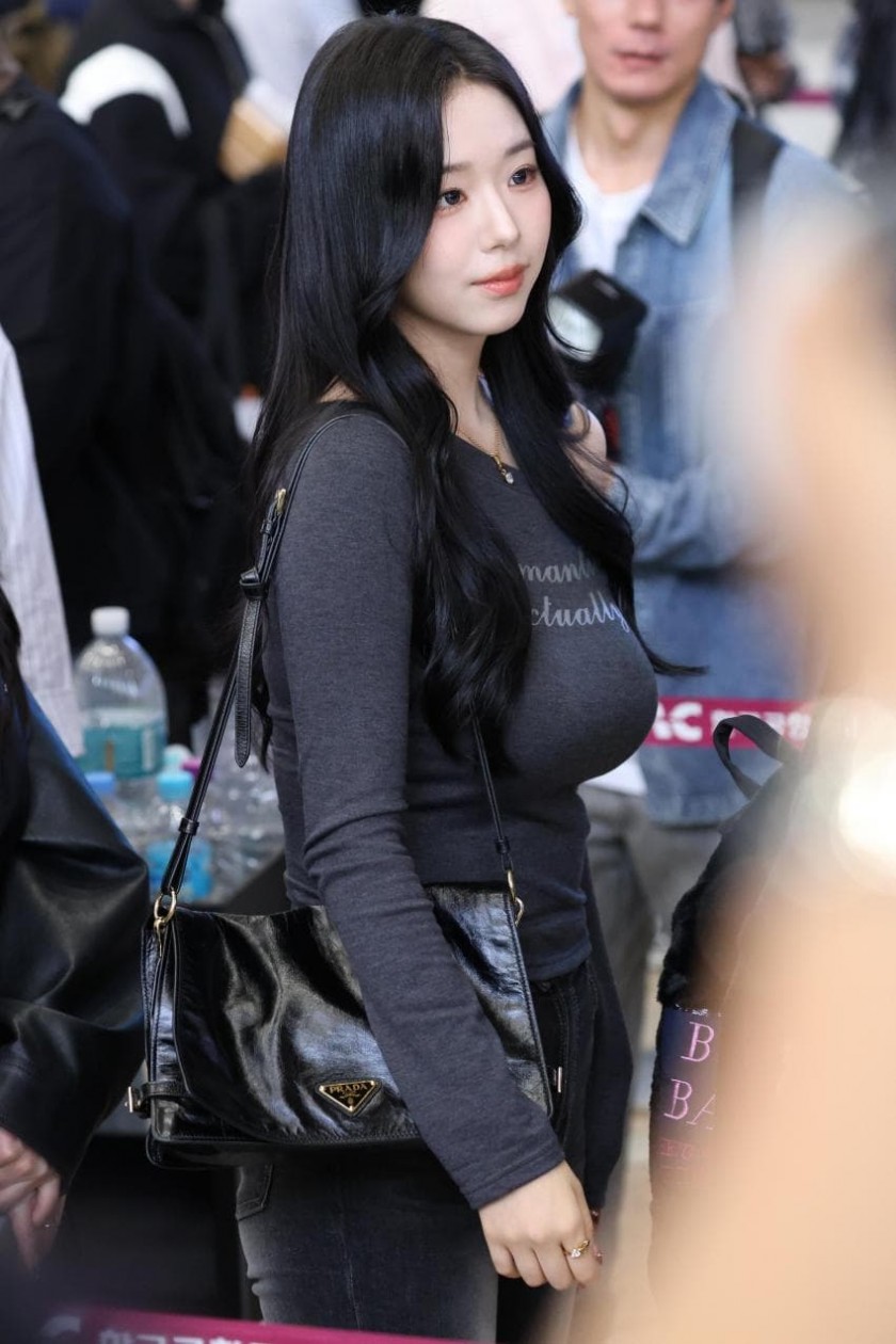트리플에스 김채연 공항 포토