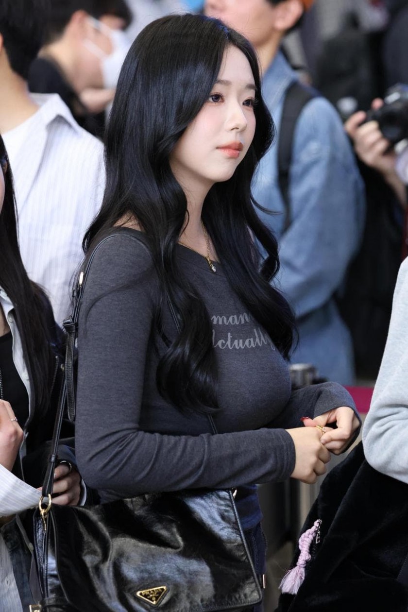 트리플에스 김채연 공항 포토