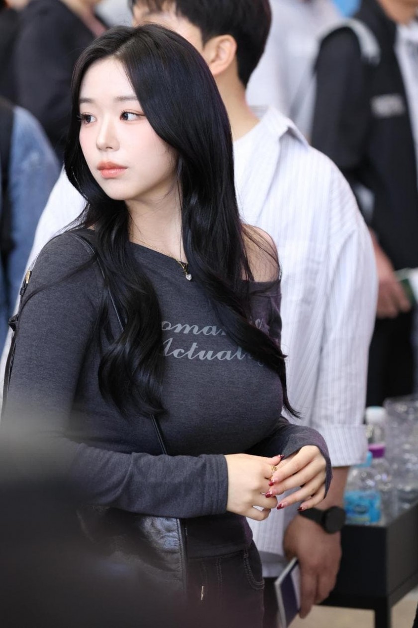 트리플에스 김채연 공항 포토