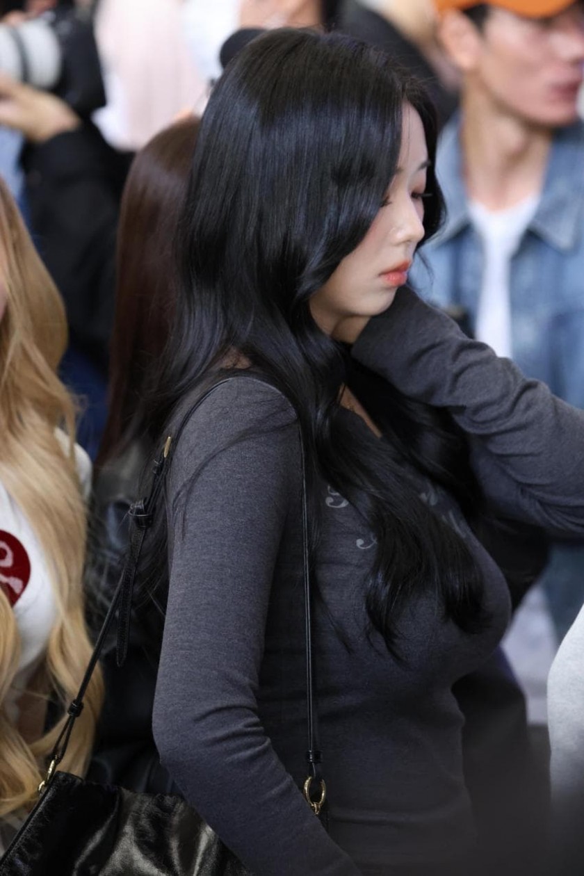 트리플에스 김채연 공항 포토