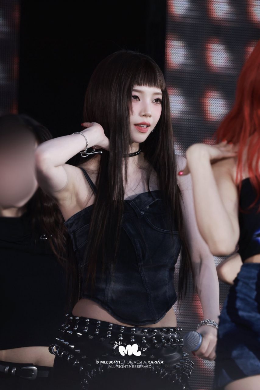 250511 SM TOWN 콘서트 LA 에스파 카리나