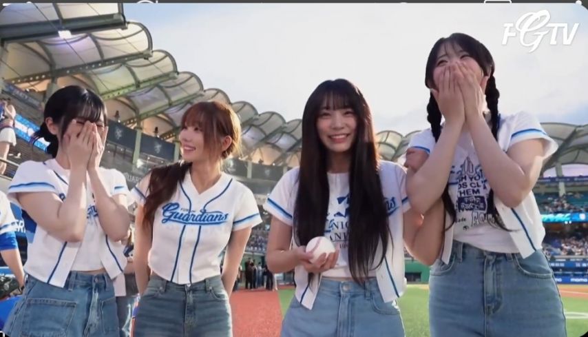 QWER 홈베이스에서 시타 하려고 한 시연